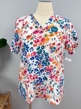 NWT Cherokee Scrub Top XL White Abstract Rainbow Floral Scrubs Nurse Uniform